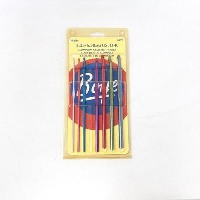 BOYE SET OF ALUMINUM CROCHET HOOKS - MISSING 1