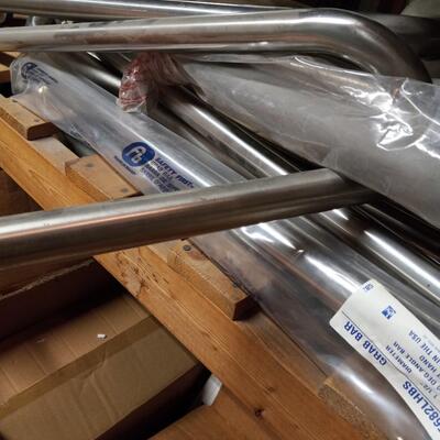 STAINLESS STEEL HOLD BARS