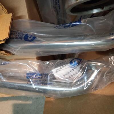 STAINLESS STEEL HOLD BARS