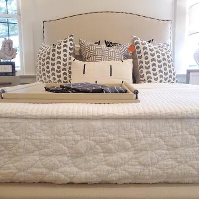 Queen bed