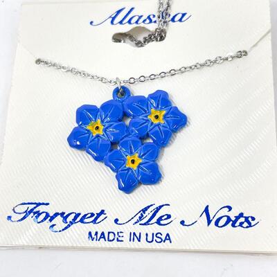 ALASKA â€œFORGET ME NOTSâ€ FLOWER NECKLACE