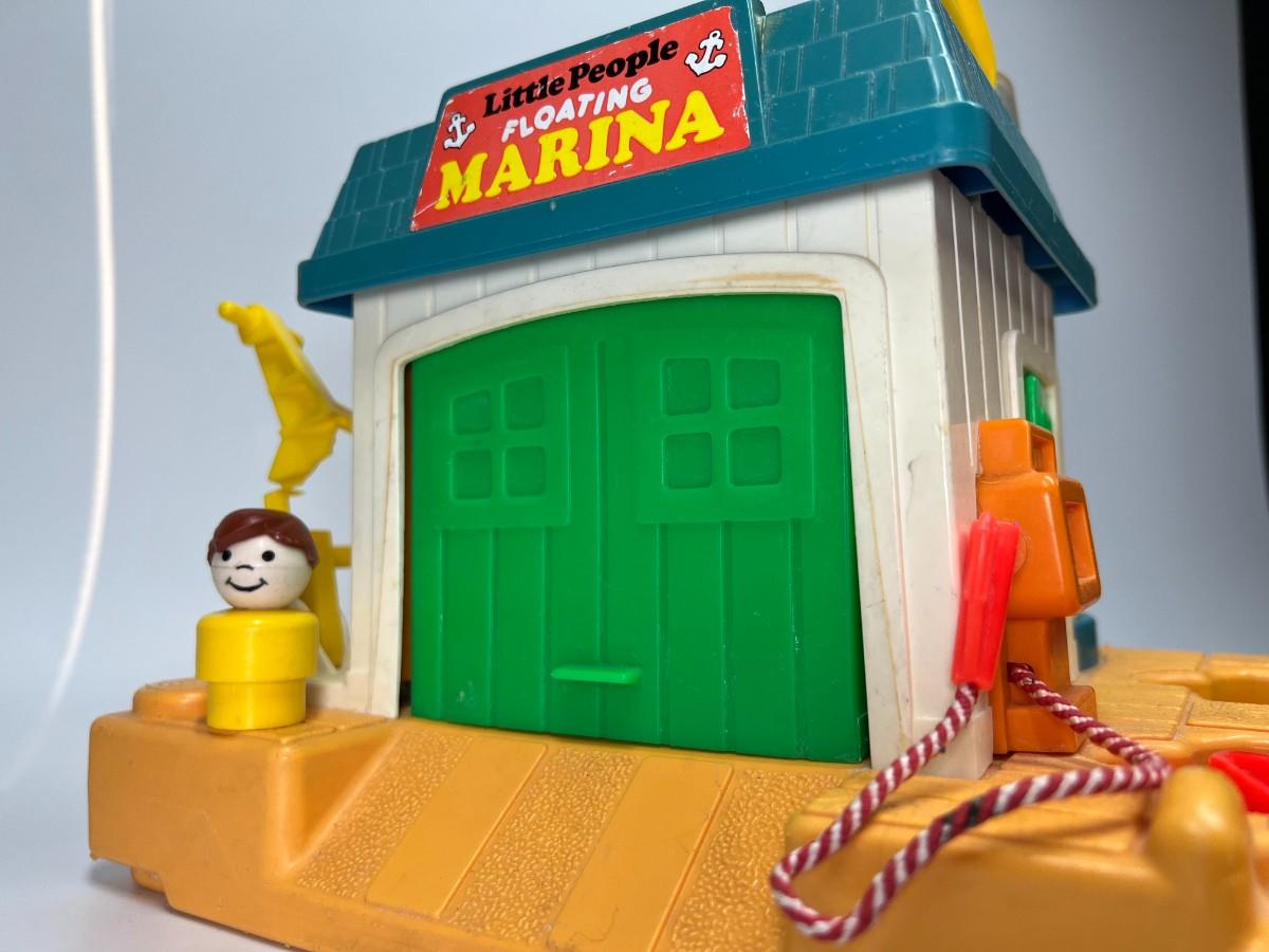 Little people floating best sale marina