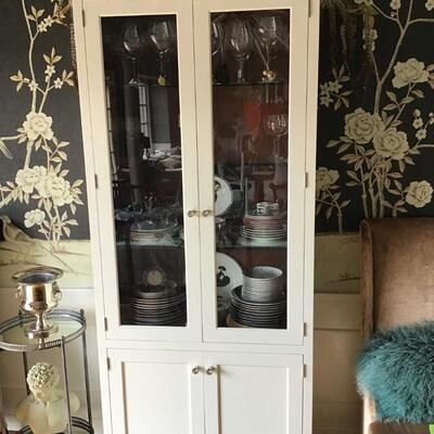 D11 - White China Cabinet w/Jewel Knobs