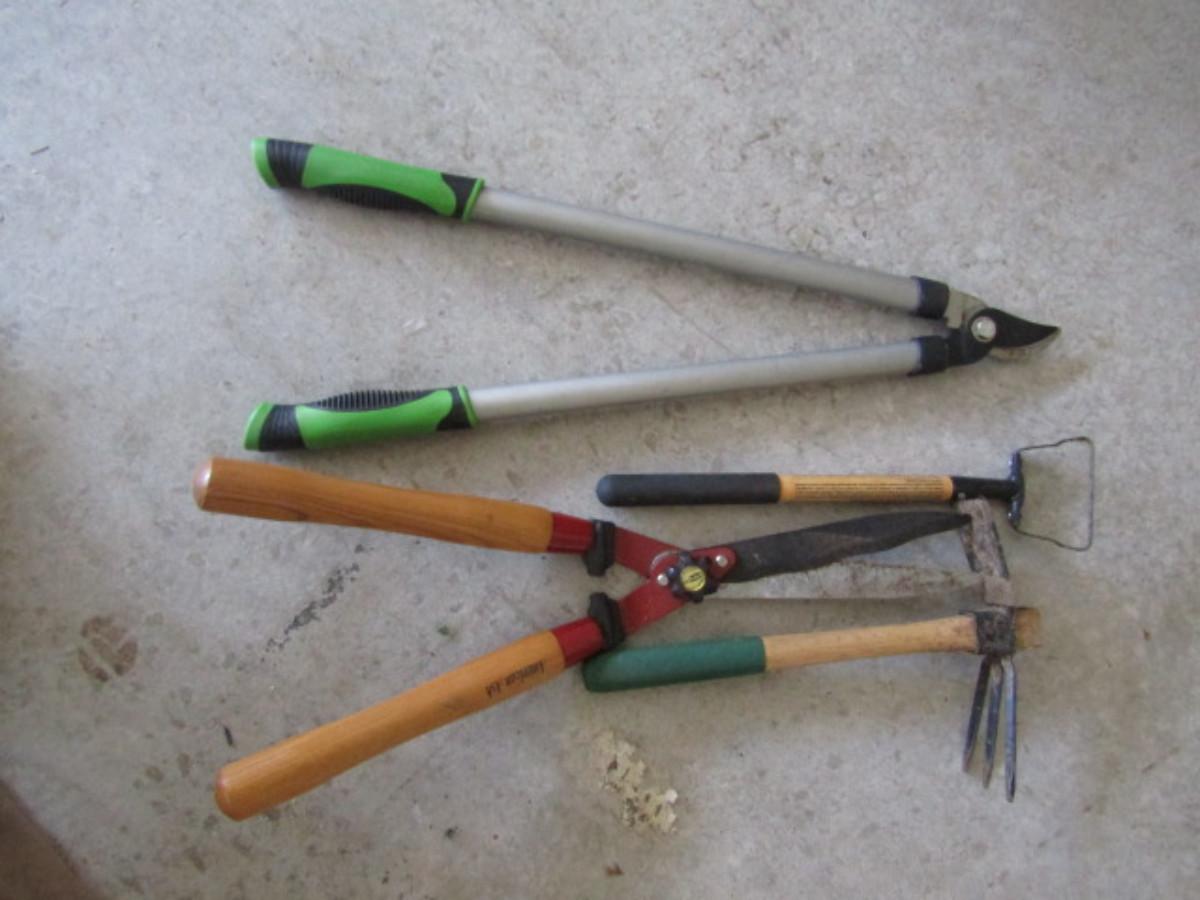 Hand Tools for Lawn Work Pruning and Trimming Set