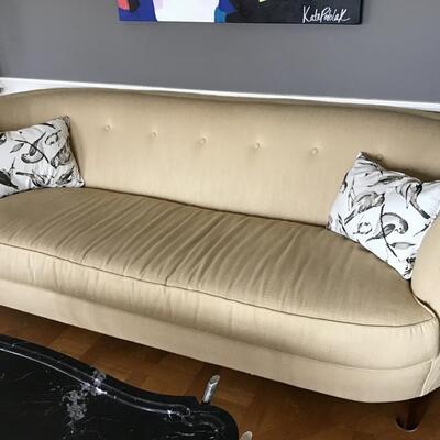 L33 - Curved Sofa