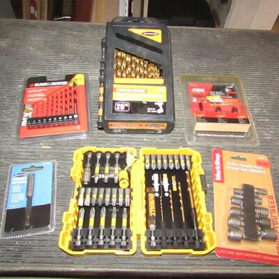 LOT 49  DRILL AND ROUTER BITS, NUT DRIVERS AND BIT SET