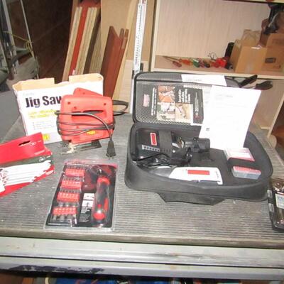 LOT 84  SET OF CRAFTSMAN WRENCHES, RATCHETING SCREWDRIVER, ROTARY TOOL AND MORE