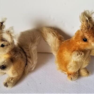 Lot #56  Two Pieces Vintage STEIFF - Mohair Squirrels