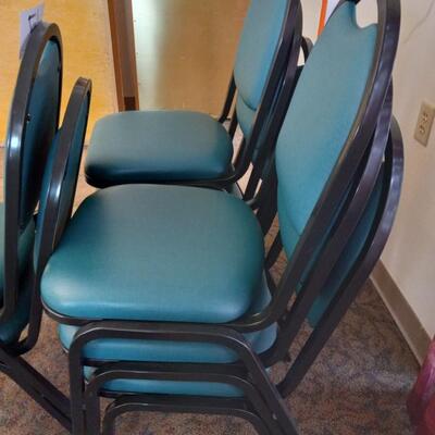 LOT 17W   EIGHT STACKABLE CHAIRS