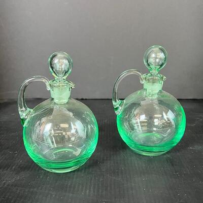 187  Lot of Vintage Green Glass Items ( 7 pcs )
