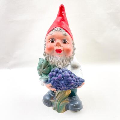 VINTAGE 12â€ ORIGINAL HEISSNER RUBBER GARDEN GNOME W/ GRAPES