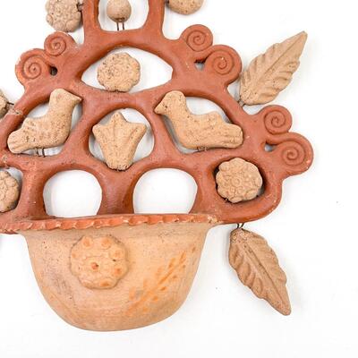 MEXICAN FOLK ART â€œTREE OF LIFEâ€ CLAY WALL PLANTER