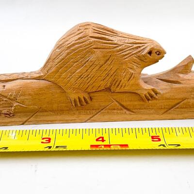 SMALL CARVED WOODEN BEAVER ON LOG - PORT JOLI, CANADA?