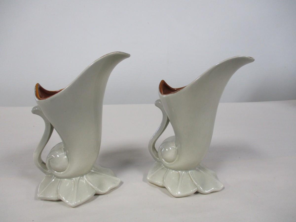 Red Wing Pottery Cornucopia Leaf Vase 1356