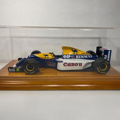Large DieCast Williams Racing Renault F1 Model