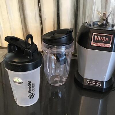 K117 - Ninja Blender & Blender Cups