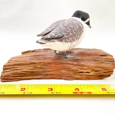 SMALL GOOSE ON LOG WOODEN SCULPTURE