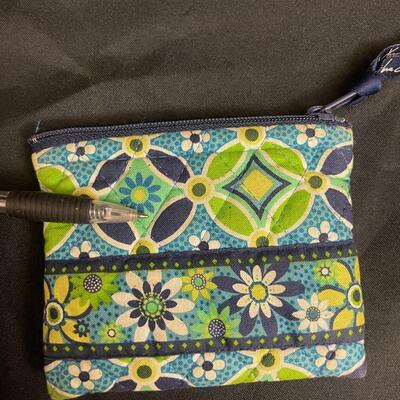 Purses / Handbags: 