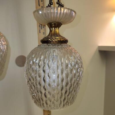 Vintage: 2 pendant hanging light on chain;