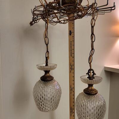 Vintage: 2 pendant hanging light on chain;