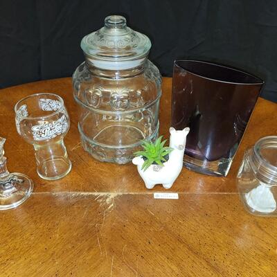 Household:Box Lot 6 pieces of assorted glass;