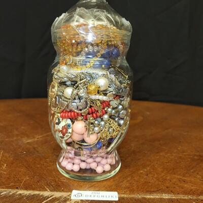 Jewelry / Crafting:1 Jar of assorted jewelry;