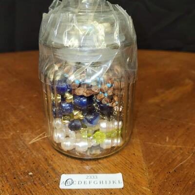 Jewelry / Crafting:1 jar of assorted jewelry;