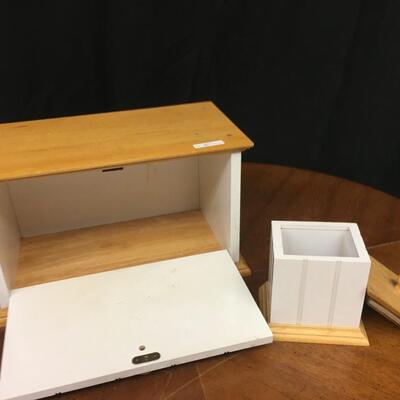 kitchen: bread box and small canister;