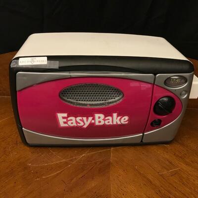 kids: easy bake oven;