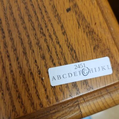 Furniture:2 End tables with Drawers;