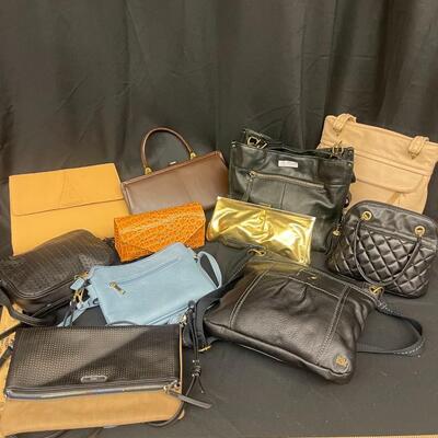Purses / Handbags: 