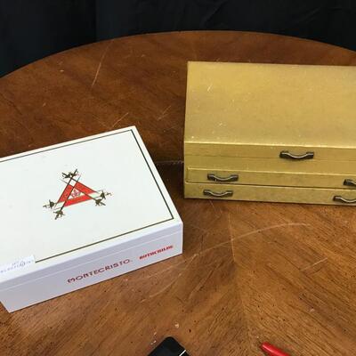 vintage : metal cigar box and vintage jewelry box;