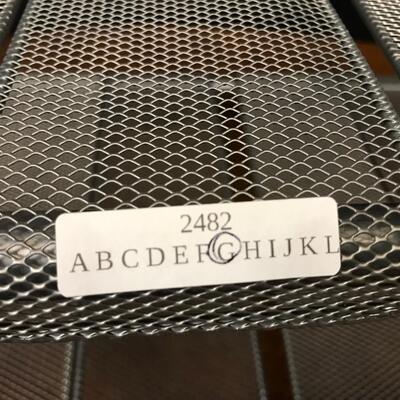 organizers:3 metal shelving set ;