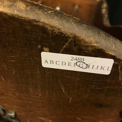 furniture/wooden organizer: wooden organizer;
