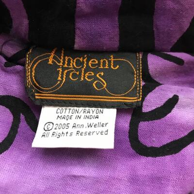 costume:1 Purple Black Hooded Robe;costume
