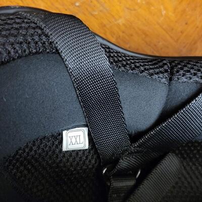 Motorcycle:1 XXL Dark grey helmet with light grey flames in Black and Red bag;