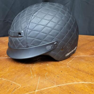 Motorcycle:1 Medium helmet with Zipper cover;