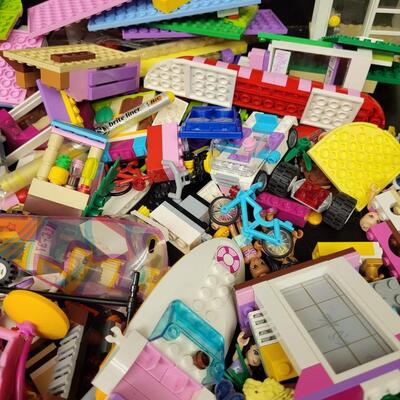 Children: Lego Lot Large collection of LEGOs and misc; (black tray *NOT INCLUDED*);