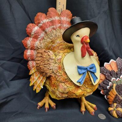 Holiday:2 2 Turkeys;