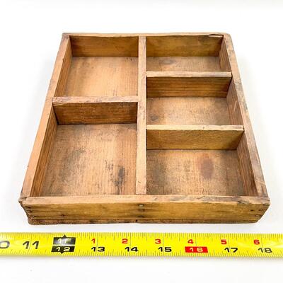SNAP PRIMITIVE WOODEN CURIO SHELF
