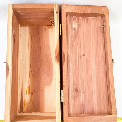 10.5â€ CEDAR WOOD CHEST - LOCKABLE