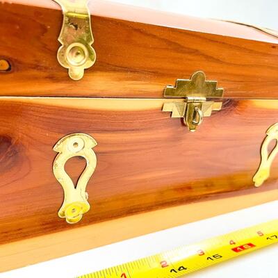 10.5â€ CEDAR WOOD CHEST - LOCKABLE