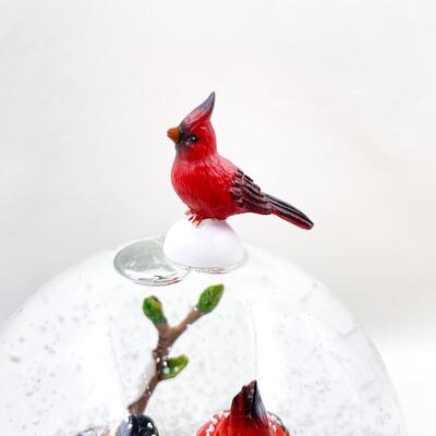 CARDINAL & CHICKADEE MUSICAL SNOW GLOBE - PLAYS