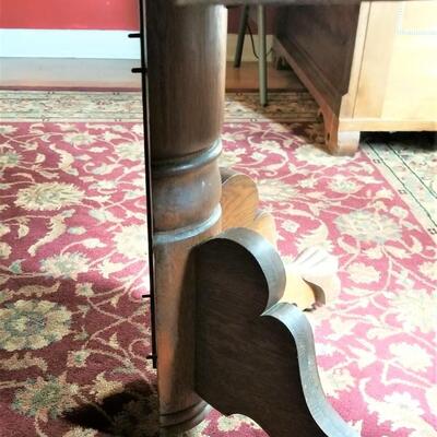 Lot #81  Antique Dining Room Table with 6 leaves