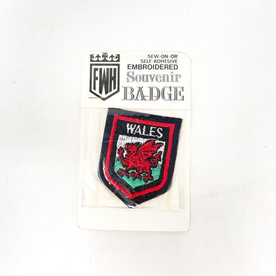 WALES FLAG SOUVENIR EMBROIDERED BADGE / PATCH