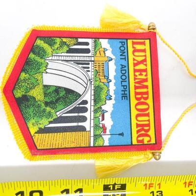 LUXEMBOURG/PONT ADOLPHE 2-SIDED HANGING BADGE W/ SUCTION CUP