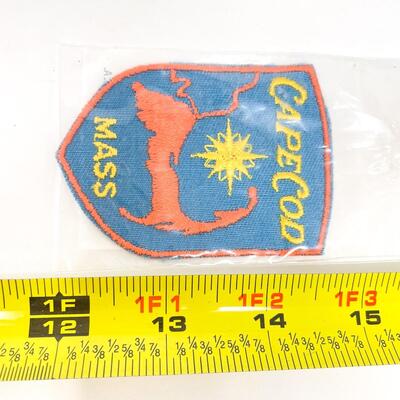 CAPE COD, MASSACHUSETTS SOUVENIR BADGE / PATCH