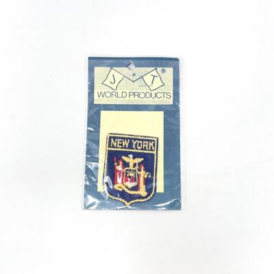 NEW YORK STATE FLAG SOUVENIR BADGE / PATCH