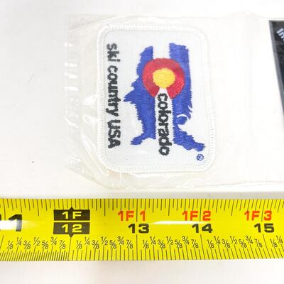 COLORADO â€œSKI COUNTRY USAâ€ SOUVENIR BADGE / PATCH
