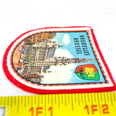 BRUXELLES (BRUSSELS) SOUVENIR BADGE / PATCH
